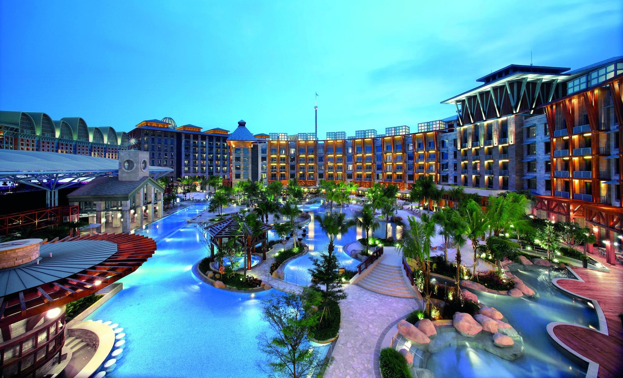 Resorts World Sentosa - Hard Rock Hotel Singapur Exterior foto The Royal Paradise Hotel and Spa