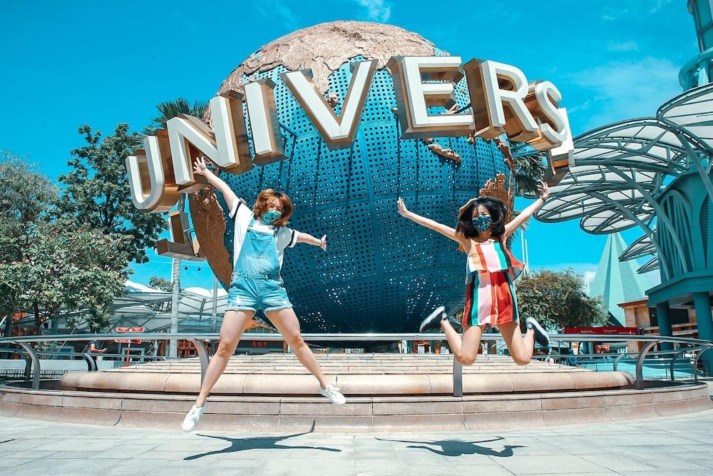 Resorts World Sentosa - Hard Rock Hotel Singapur Exterior foto Universal Studios Singapore