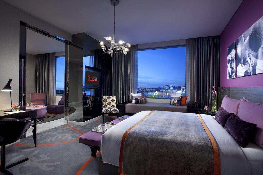 Resorts World Sentosa - Hard Rock Hotel Singapur Exterior foto A suite at the hotel